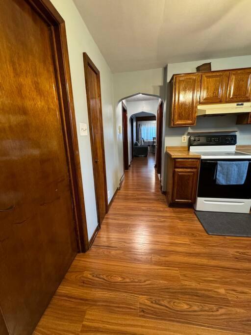 Comfy Getaway At Falls! Apartment Ниагарски водопад Екстериор снимка