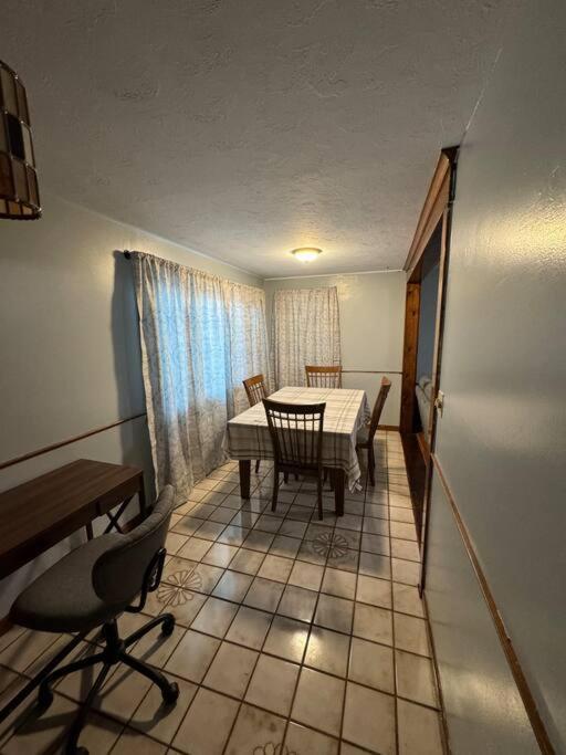 Comfy Getaway At Falls! Apartment Ниагарски водопад Екстериор снимка